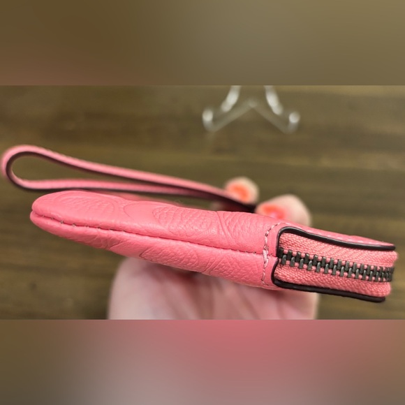 Coach Signature Embossed Pebbled Leather Corner Zip Wristlet in Pink - Picture 3 of 9